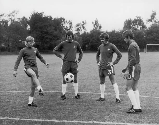 实时更新！今日足球赛程推荐及胜负预测