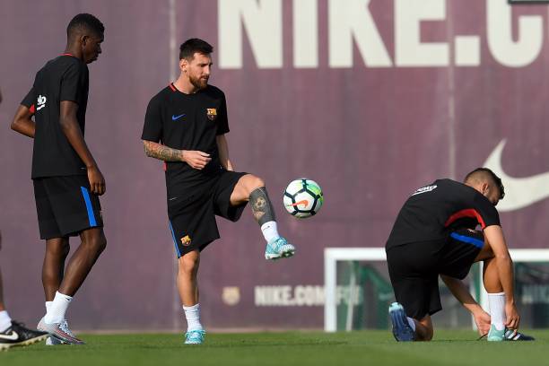 足球新星薪资大比拼：哈兰德vs姆巴佩