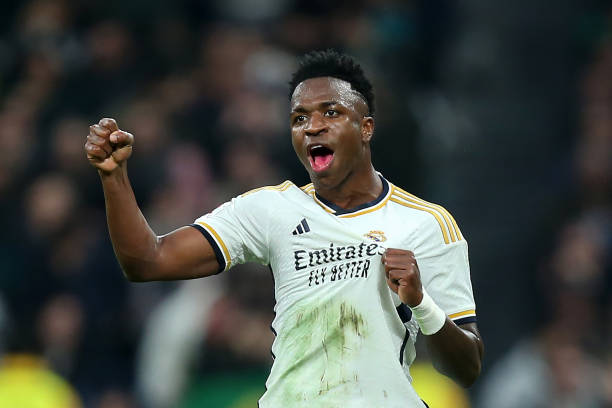 捷报足球比分网发布清远头曲，球迷嗨唱助威新方式