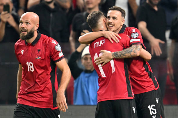 实况足球8挑球过人TOP5场景，让你成为球场魔术师