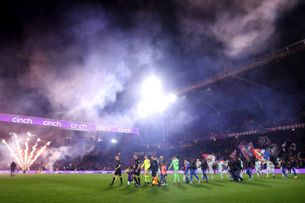 马赛回旋超详细教学：3个动作轻松晃过防守