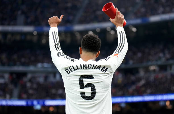 从巴萨到皇马：罗纳尔多职业生涯最佳进球动图