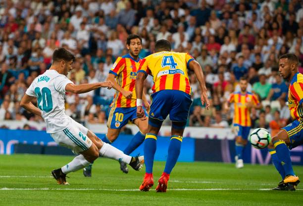 转会截止日疯狂夜：德甲各队的最后冲刺与压哨签约