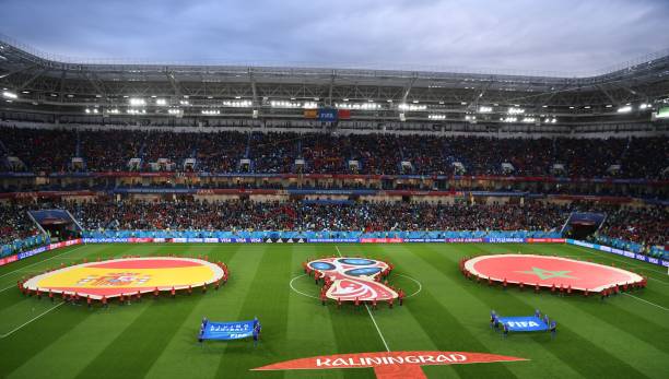 德甲球场偏小？还是视觉错觉？深度解析场地设计