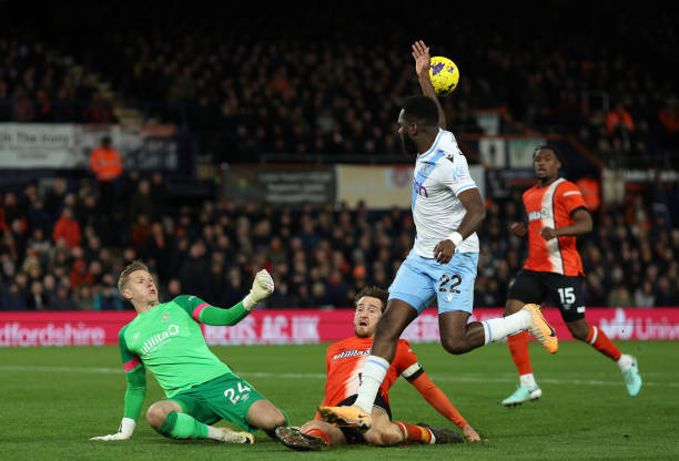 梅西任意球进球总数盘点：弧线球大师的致命一击