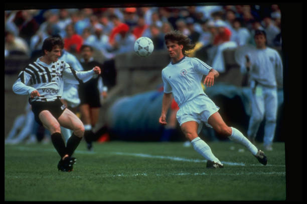 VAR在2021欧冠中的应用：哪些情况下会介入判罚？