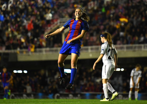 足球场尺寸常见问题解答：图解标准与误差范围