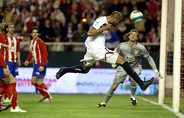 法甲冠军奖杯的别称：法国足球的荣耀象征