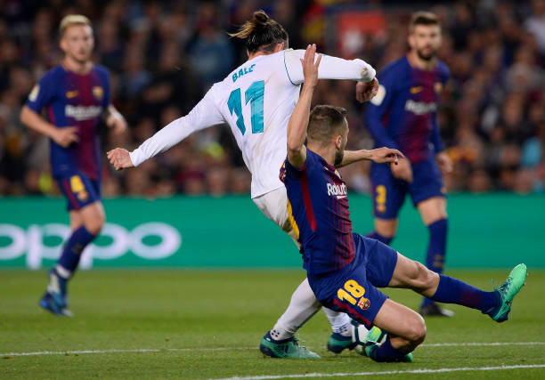 盖德·穆勒的年龄与永恒传奇：一位足球巨星的生平回顾