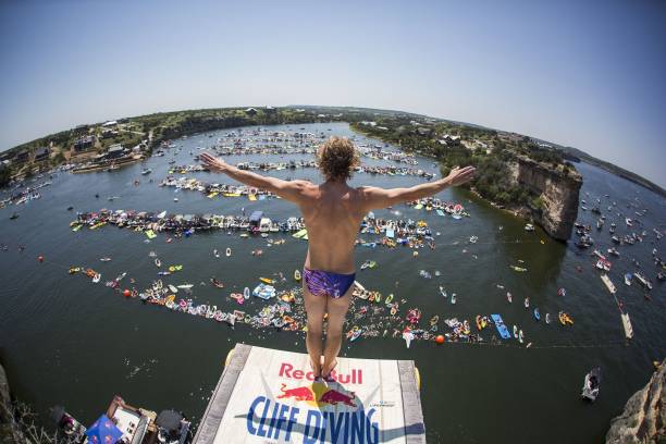 郭晶晶的子女现状：她究竟有几个孩子？