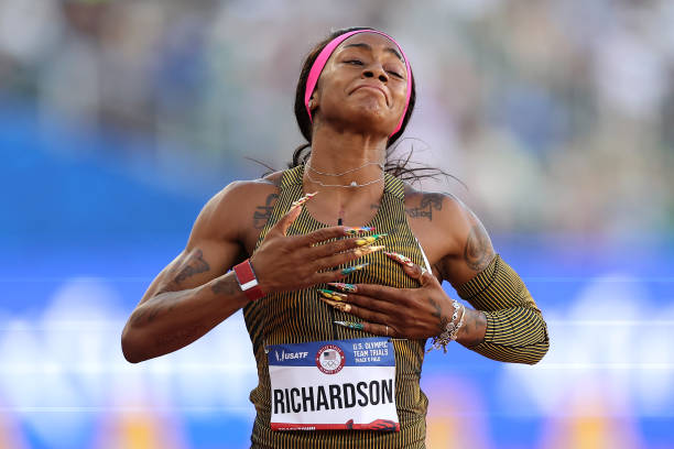 郭晶晶的辉煌跳水生涯：奥运金牌背后的汗水与坚持