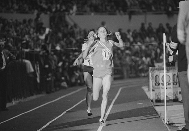 足球场标准尺寸：国际足联与各联赛的差异