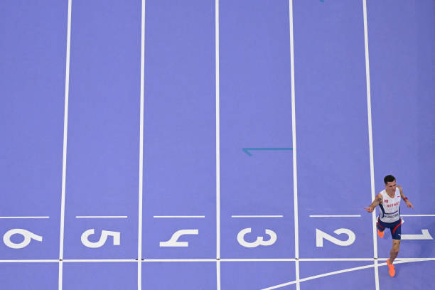 核心力量与爆发力：跳远训练的关键