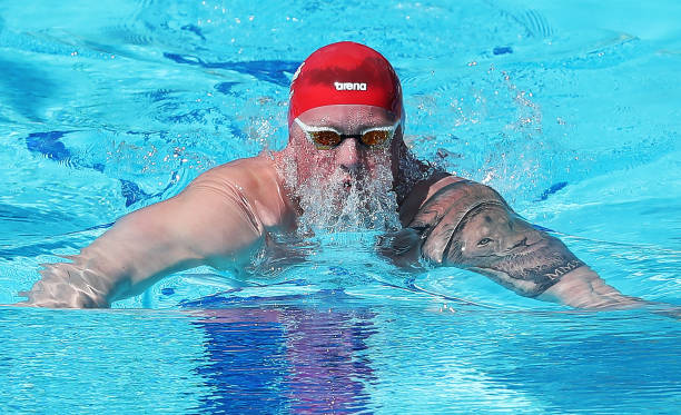 初学者友好：游泳圈的简笔画与上色技巧