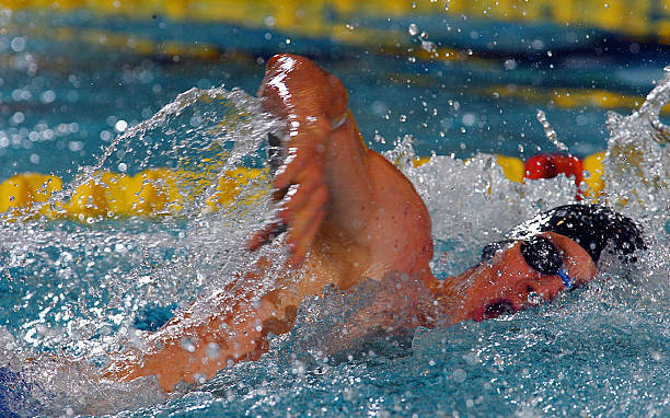 想考游泳教练证？先了解这些基本条件！