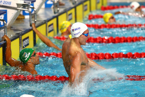 游泳天天去的实用指南：装备、技巧与注意事项