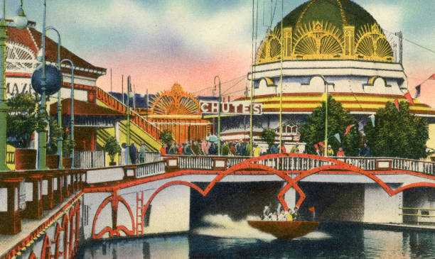 趣味性、揭秘风格，吸引游泳爱好者和想深入了解的人