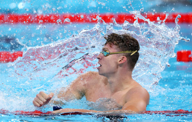 游泳呼吸技巧动画：如何正确换气提高游泳效率