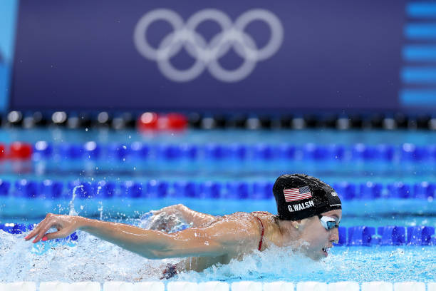 为什么游泳时胳膊会感到无力？专家解析常见原因