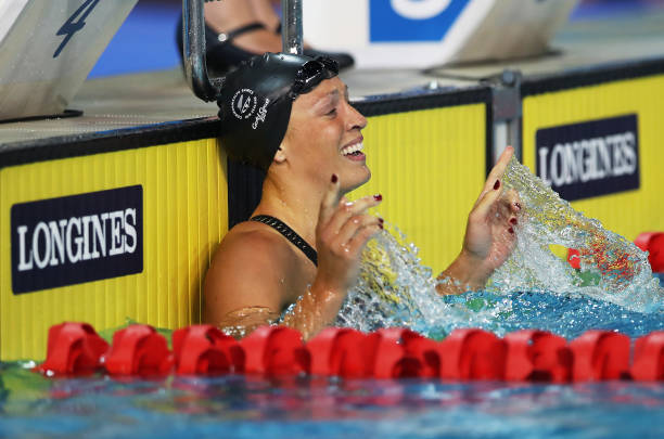 自由泳技术详解：如何优化划水动作与身体协调性