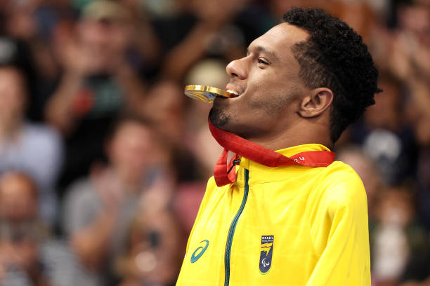 游泳教练证报名全流程：从申请到拿证一步到位