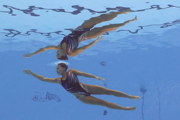 如何通过技术动作优化减少游泳时的水阻力