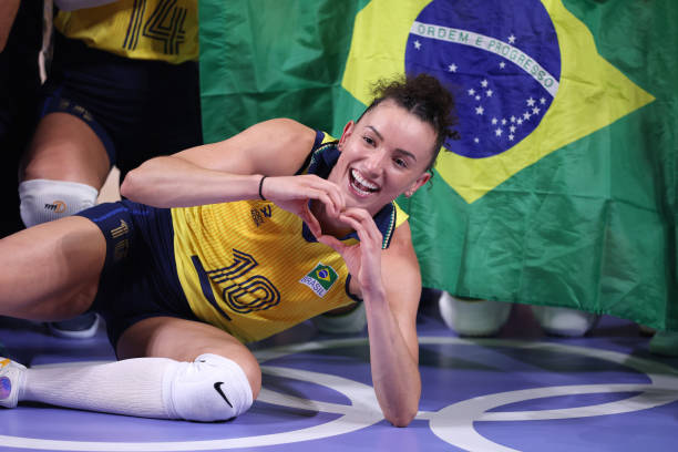 50个颠球技巧视频：从基础到高级，全面提升排球技术