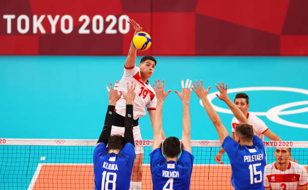 惠若琪的排球人生：伤病与荣耀并存