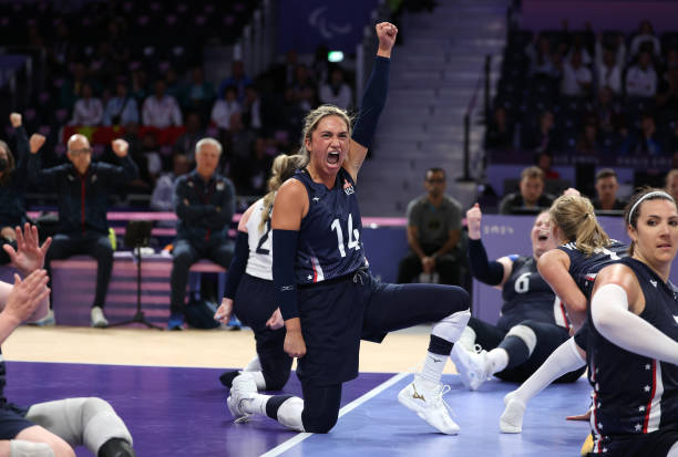 一图胜千言：深度解读排球后排插上战术图解中的关键跑位