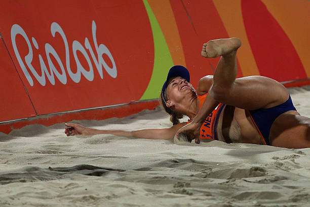 如何快速提升中考排球颠球稳定性？