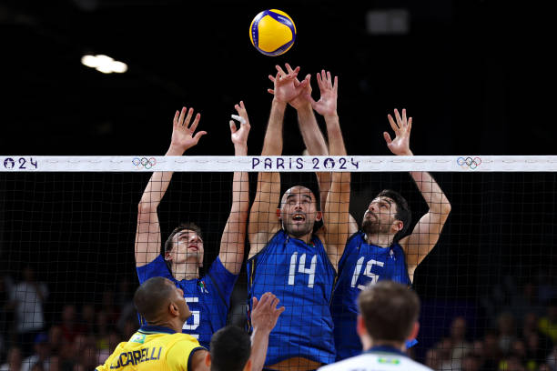 为什么沙滩排球采用2v2赛制？