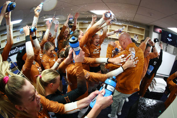 排球比赛场地的尺寸标准及其演变