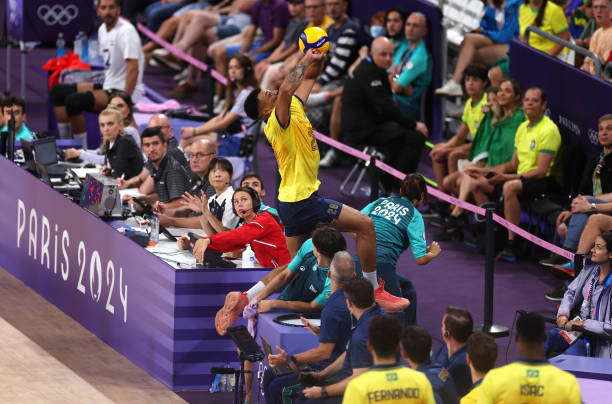 冯坤丈夫家族企业版图：从实业到投资的商业帝国