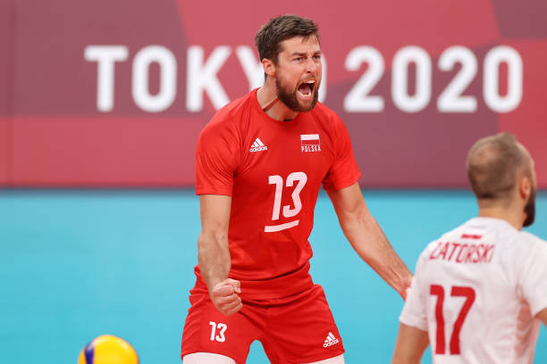 排球比赛中的替补规则解析