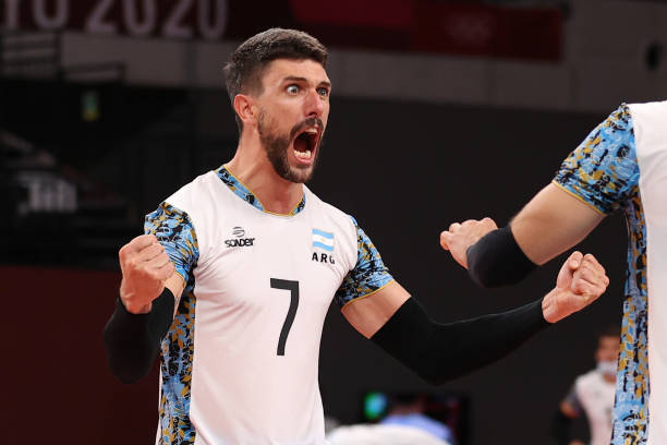 六人排球站位指南：从发球到防守的完整布局