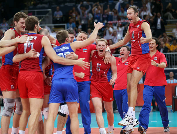 北京市小学生排球比赛：小选手们展现高超球技与拼搏精神